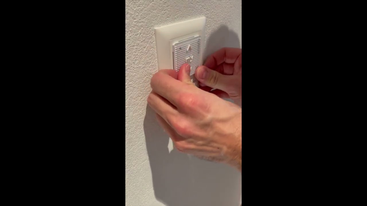 Somfy Smoove Schalter Halterung mit CH Feller EDIZIO due 2er Rahmen