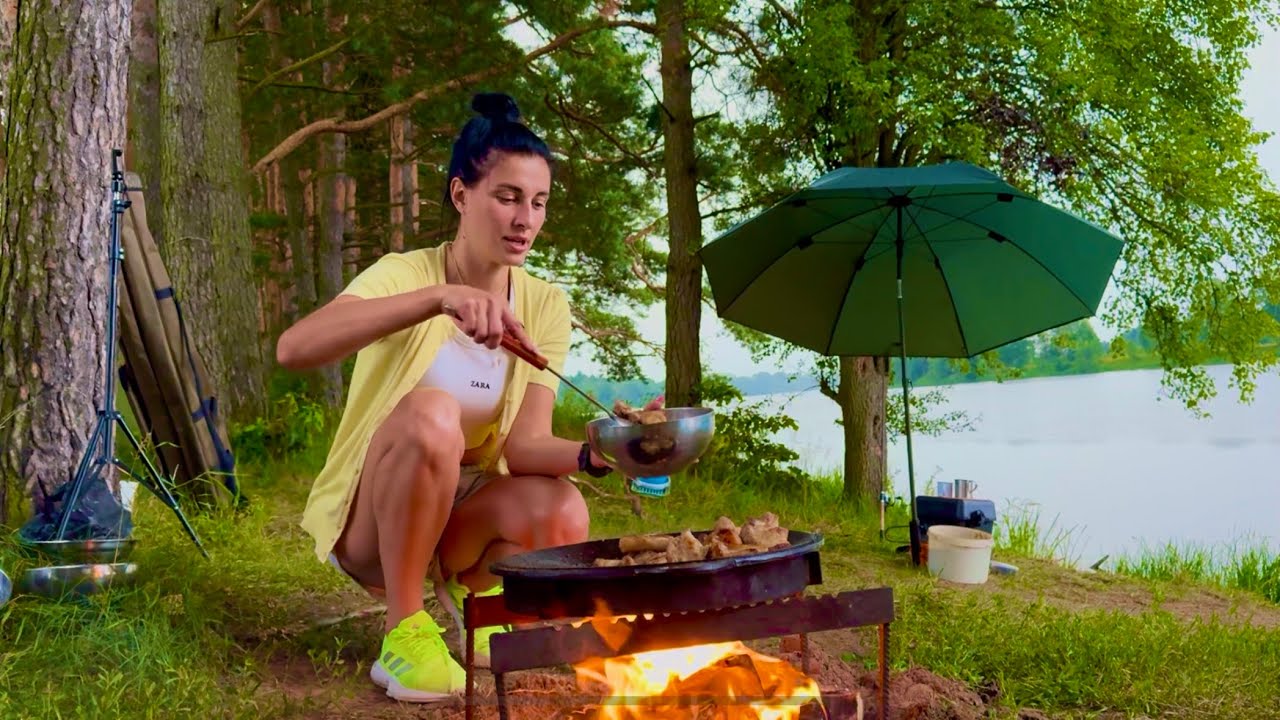 ДОЖДЬ ☔️ МОЛНИЯ ⚡️ ГРОМ, НАМ НЕ ПОМЕХА, ОТДЫХ НА БЕРЕГУ РЕКИ, ГОТОВИМ НА КОСТРЕ, РЫБАЛКА 🎣