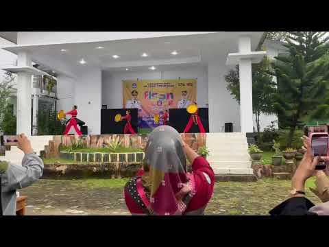 Juara 1 Lomba Tari FLS3N.Smp Negeri 2 Baubau. Koreo@fitri Alysa Musik By @wildanmarkocol3087 