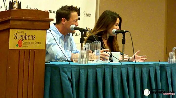 Wizard World Chicago: Charmed Panel with Holly Mar...