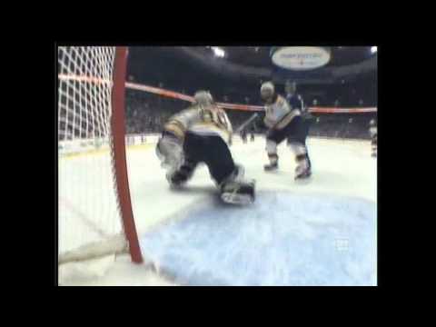 Maxim Lapierre goal beating Tim Thomas 3rd Period Stanley Cup Finals Game 5 June 10 2011