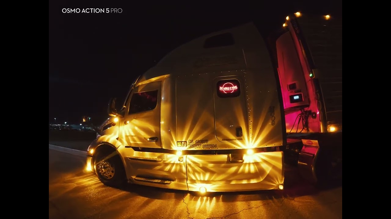 Walk Around Peterbilt 579 | Found Trash 😠