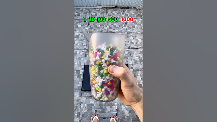 O que acontece quando você joga 1000 estalinhos na TV? #experimento #estalinho #tv #explosão