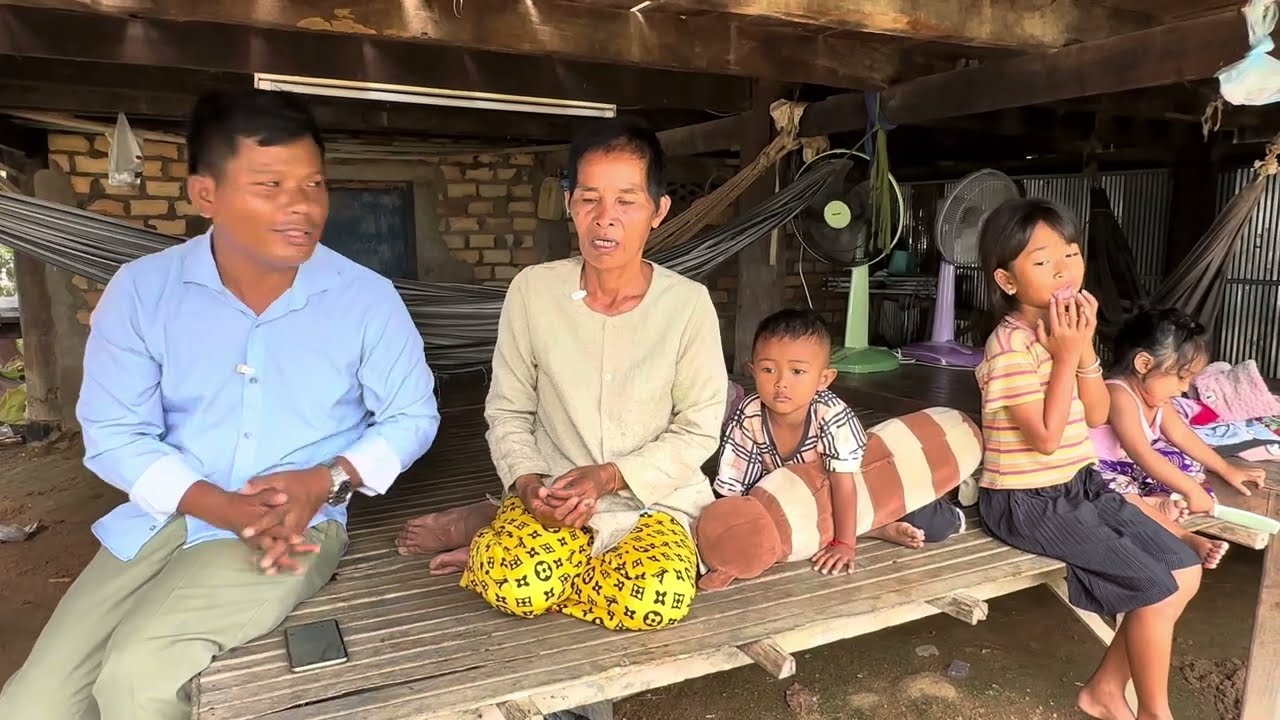 អ៊ំស្រីជាម្តាយទាហានជួរមុខ 