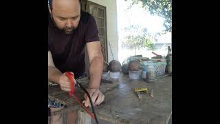 Feitura de Chocalhos
2 dias de trabalho em 4 minutos....
Feitura de mais uns chocalhos com catuto caetê lá da casa de meus pais. Esses vou levar pra vender na feira deste domingo, dia 9 de novembro, no Parque da Luz, Fpolis. Feitura de Chocalhos