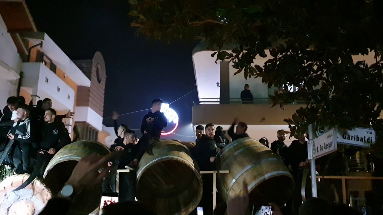 Carri Macerata campania 2020: A Cumpagnia e Sant Antuono. Sfilata piazza fino alla fine