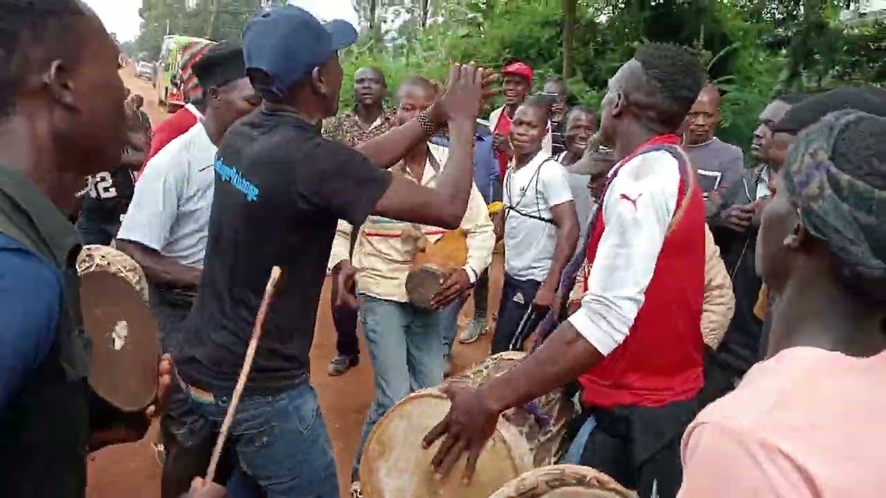 Kakati  ft indumba irikamili mushinyalu 