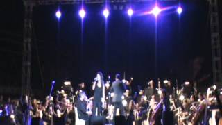 Vanesa Martín "Durmiendo sola" Concierto en Guaro junto a la O.Sinfónica de Málaga (10-9-11).wmv