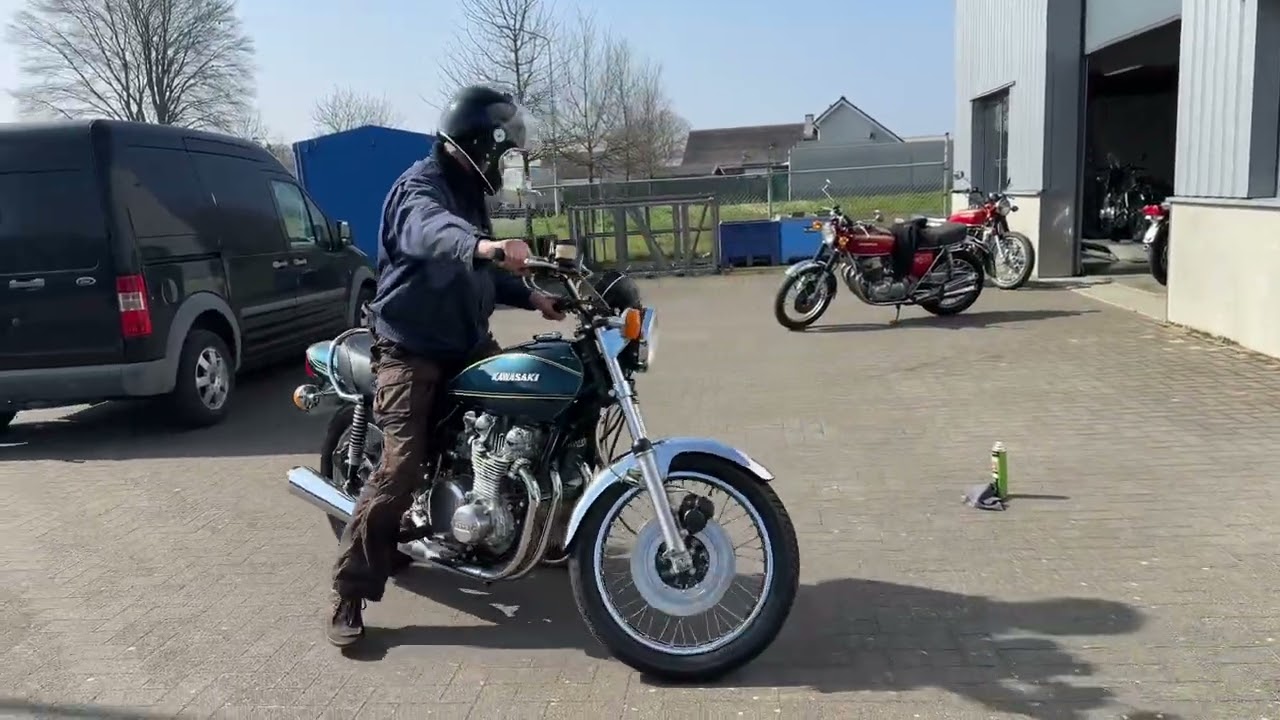 Kawasaki Z1000 1978 - YouTube