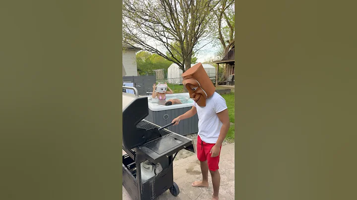 BALLERINA CAPPUCCINA SNEAKY HOT TUB FAIL!