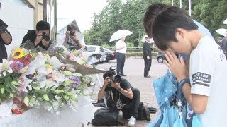 犠牲者悼み、市民ら献花 悲劇、もう二度と 相模原殺傷１年