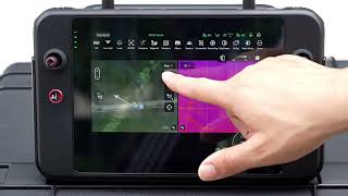 EVO Max 4T Feature Video Switching Between Dual Screen And Triple Screen Layouts