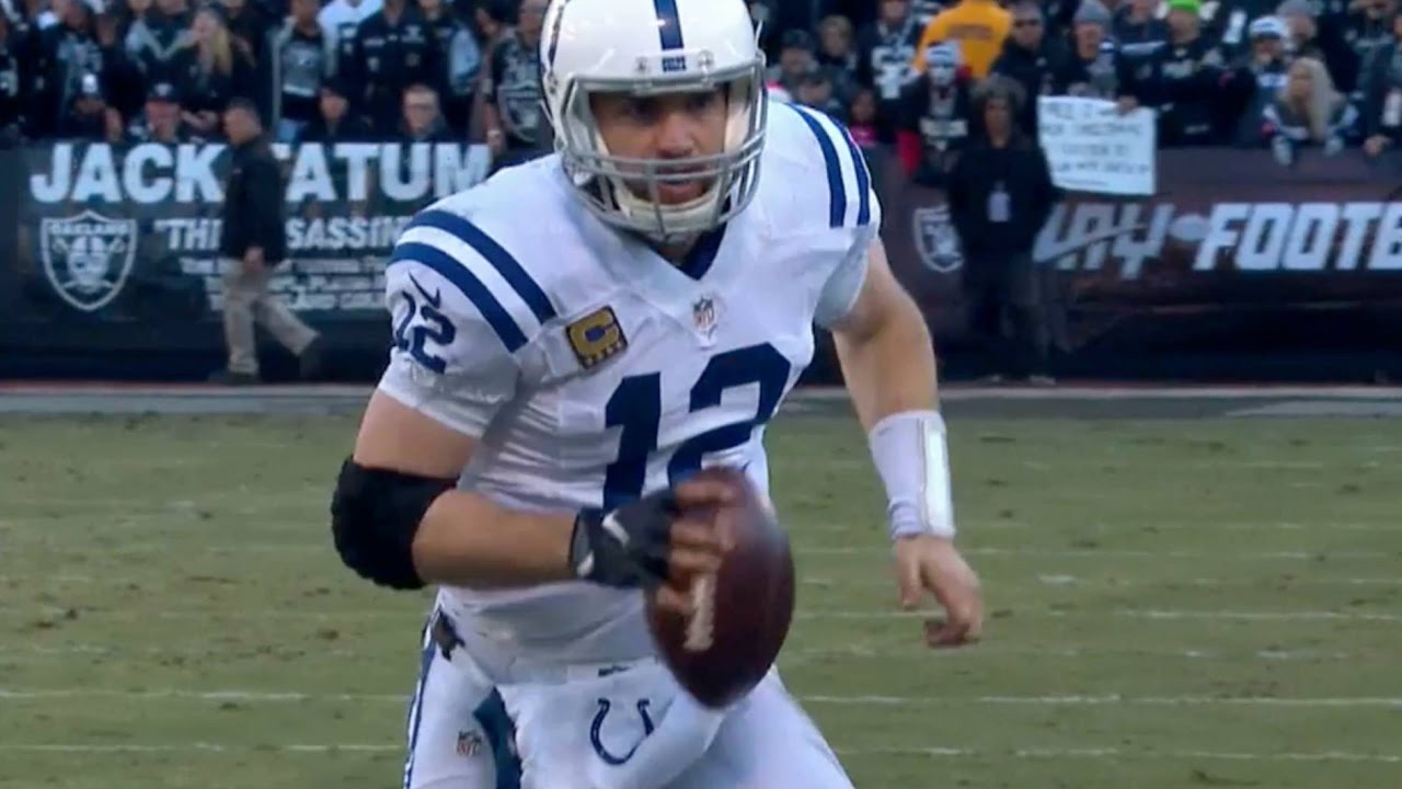 Andrew Luck 11 Yard Touchdown Run || Week 16 Colts at Raiders - YouTube
