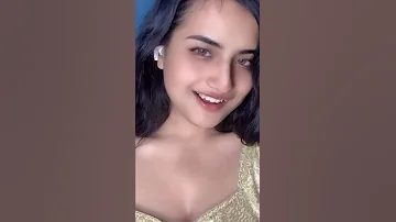 Aankhen Bandh Karke Jo Ek Chehra Najar Aaya 