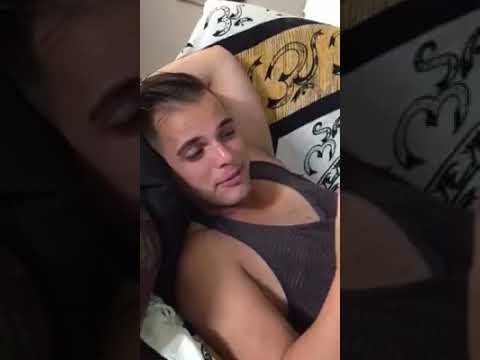 Despertar feliz y estudiando y S.O.S para su móvil jjjjjjjjjj