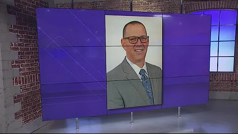 School Board in Loudoun Co. fires Superintendent S...