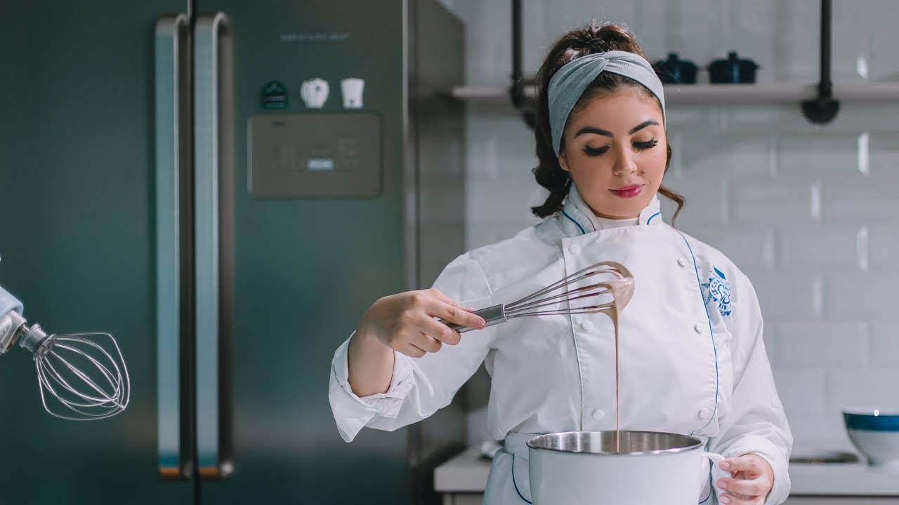 why do so many chefs smoke cigarettes Why Do Chefs Smoke