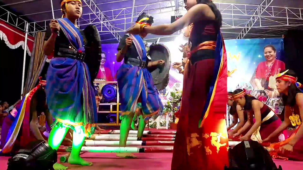 Tarian Daerah Sumba Yang Bikin Kaki Ngilu || Seni Tari Sumba