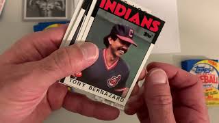 1986 Topps Baseball Wax Pack Battle with Paulie Packs!! Part 1 of 2