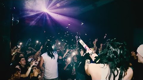 Wanna Hook Up (Official Music Video)