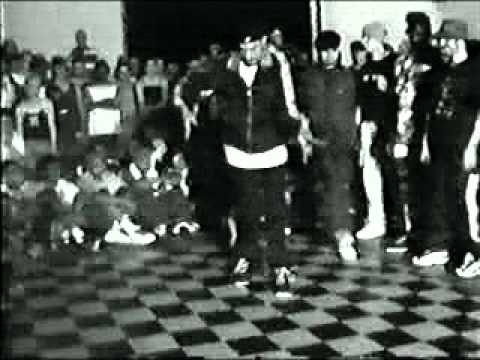 Breakdance - Mr Wiggles - Robot