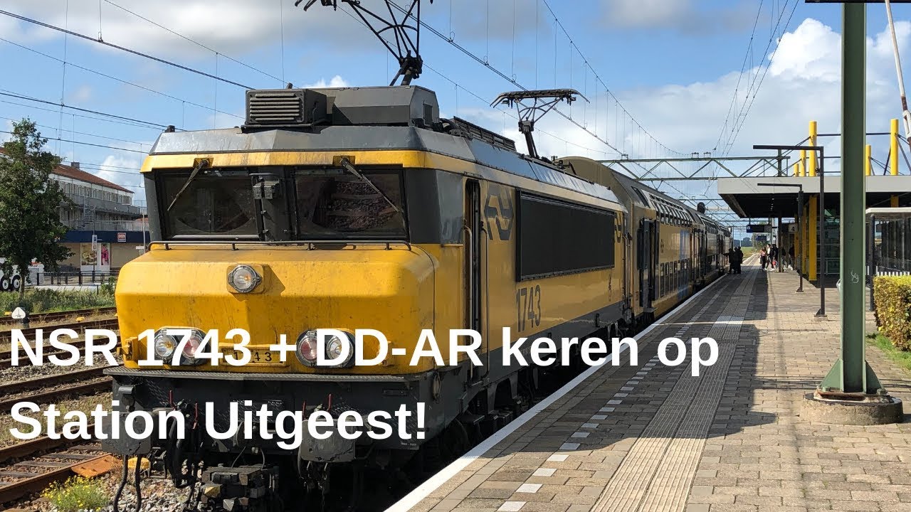 NSR 1743 + DD-AR 7338 komen aan en vertrekt met een tyfoon uit station Uitgeest!