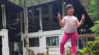 Hiking Bukit Timah with 7YOs, 4YOs and 2YOs