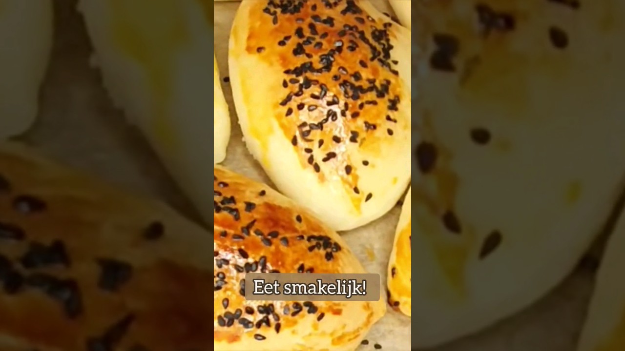 Zachte feta broodjes (Poğaça) in één minuut