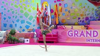 Geiere Anna 2013 Lat Hoop