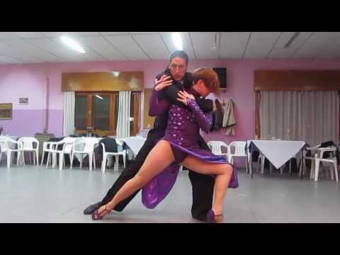 Exekiel Relmuan y Fiorella da Rodda en MalaJunta.Milonga (11-08-2013)