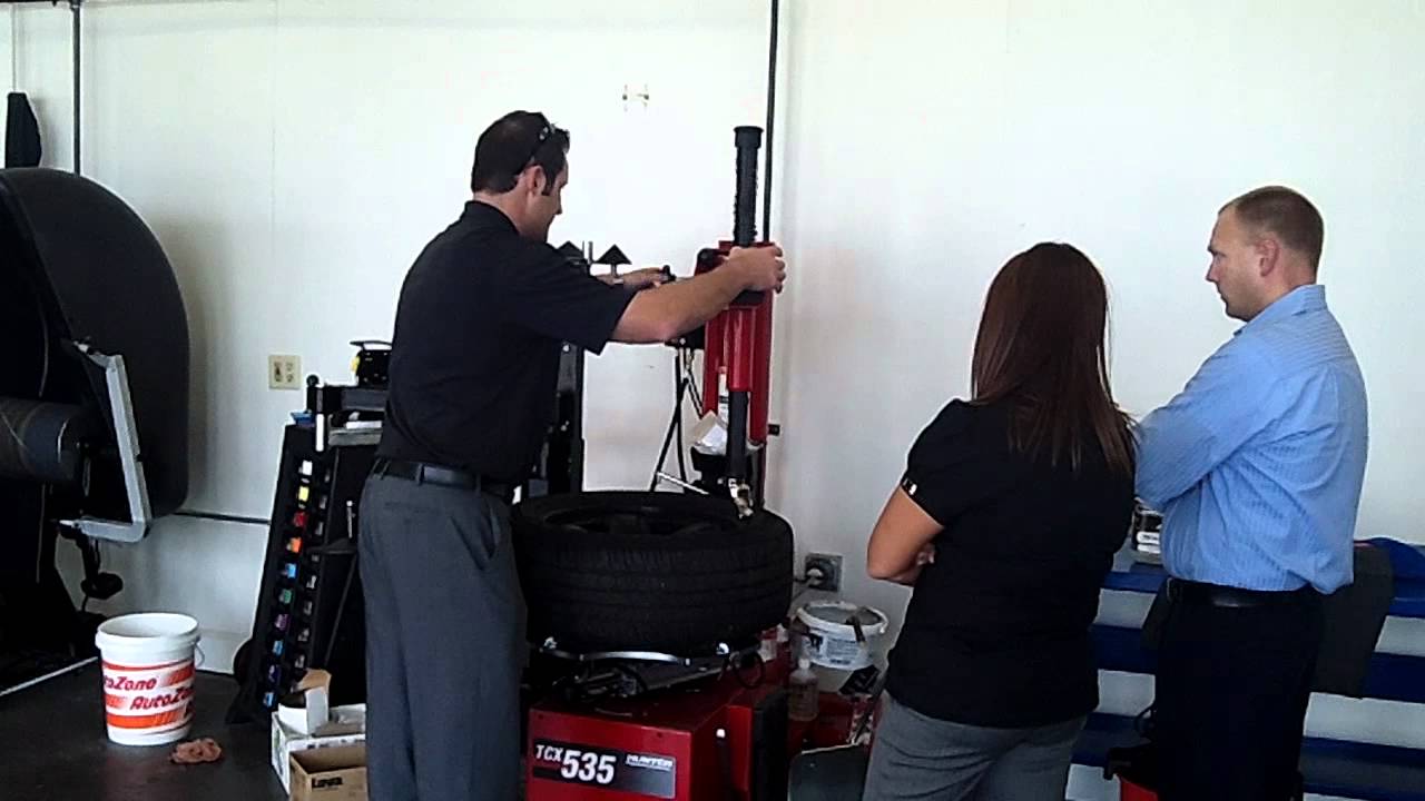 Mr. Tire Conducts Tire Installation Training