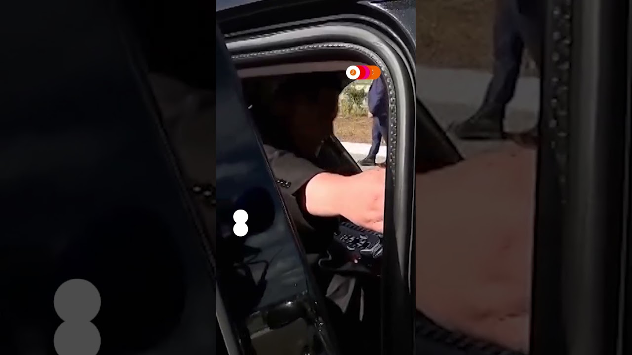 Vladimir Putin invites Kim Jong Un to check out his limousine