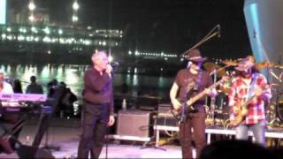 Brian Richmond at the Esplanade Singapore 8 Aug 2009