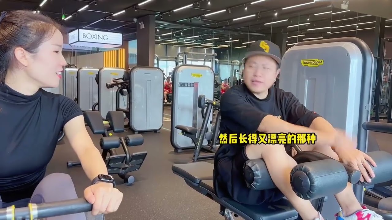 愛唱歌的騾子，邊唱歌，邊運動，邊泡妞