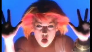 Miniatura de vídeo de "Toyah - I Want To Be Free"