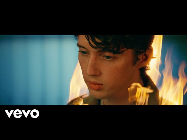 TROYE SIVAN - Easy