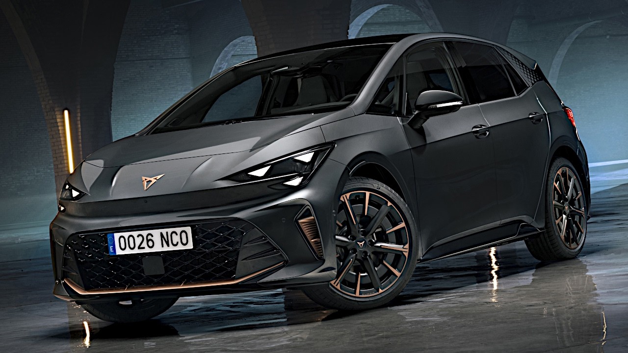 CUPRA Born 2026 - Exterior Shots, Dashboard & Interior Tour