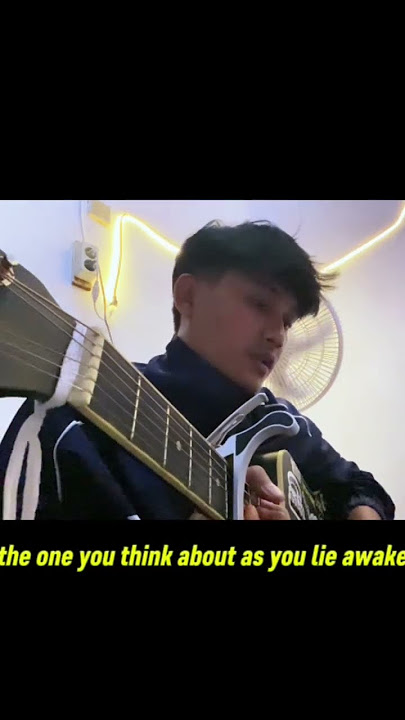 Lagu buat para korban “kita temenan aja”😭 #gitarcover #rexorange #viral #gitar #singing #Bestfriend