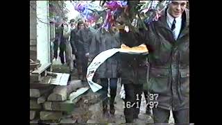 картинка: ВЕСІЛЛЯ В ЛЕТИЧЕВІ. ПОЧАТОК ВЕСІЛЛЯ. ПЕРЕПИСУЄМО СТАРІ РОЗМАГНІЧЕНІ, ПОЦВІЛІ КАСЕТИ.АРХІВ 16.11.1997