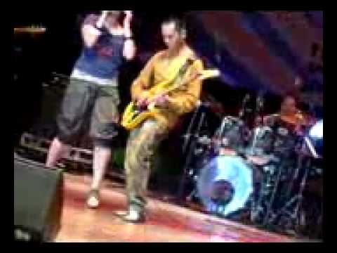 Manusia Gila by Coolstuff live at jerudong amphitheater 2009 for Brunei got talent.