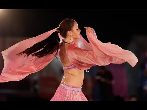 Dubai Desert Safari Experience | Part 3 | Belly Dancer