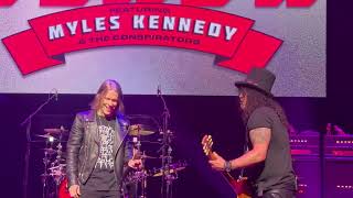 Download Lagu Slash featuring Myles Kennedy and the consrators -too far gone @ zepp new Taipei Taiwan 2024/3/7 MP3 Download Lagu Slash featuring Myles Kennedy and the consrators -too far gone @ zepp new Taipei Taiwan 2024/3/7 MP3