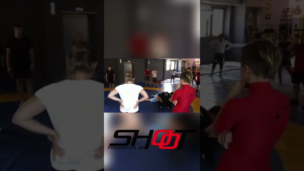 Smart Wrestling Grip Switch to Counter the Escape | Grappling Defense Tactics