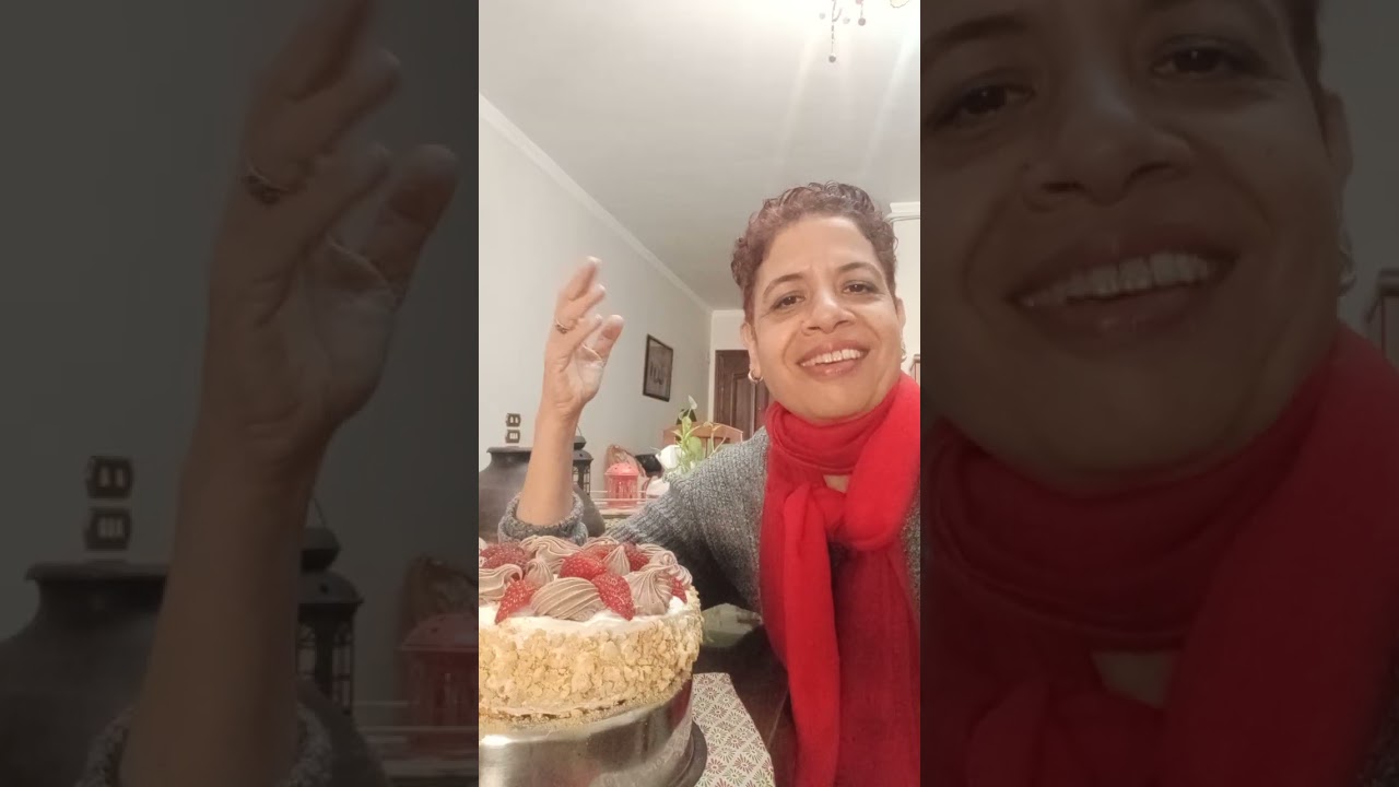 اول مره تورته 🤗 مخصبتش اليورانيوم 😜 كل سنه وانتم طيبين 💞