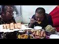 【ENG SUB】兒媳做啥小零食？配上蒸南瓜，大黑夫婦蘸辣醬吃美了【泥土大黑】