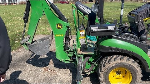 HOW TO REMOVE THE 260B BACKHOE FROM THE 1025R TRACTOR