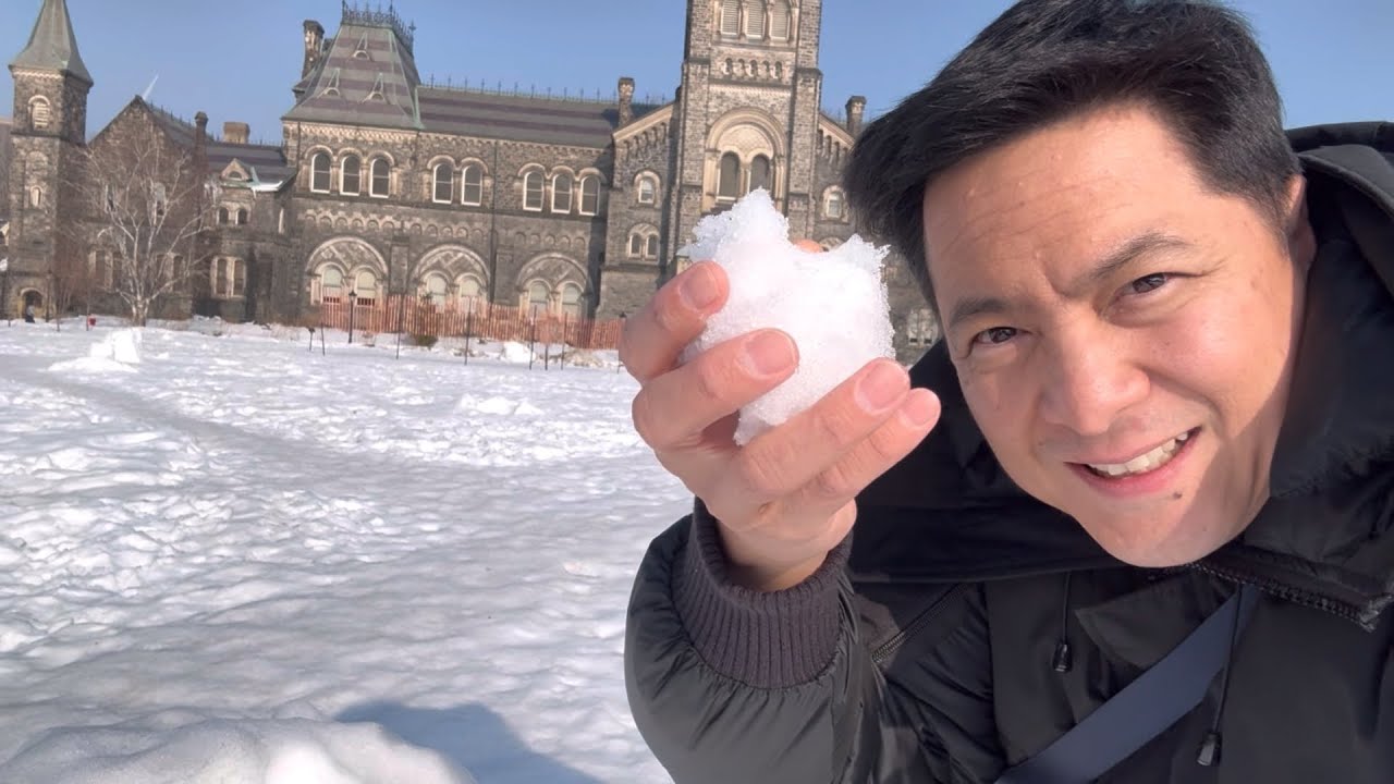 เดินเล่น มหาวิทยาลัย โตรอนโต University of Toronto 
