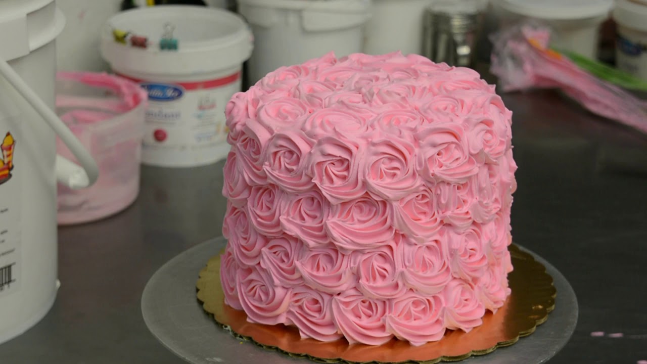 Minnie Mouse Giant Cupcake Birthday Cake – Blue Sheep Bake Shop