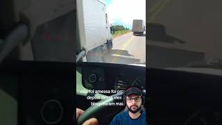 Motorista teve caminhão bloqueado no meio da rodovia 😱 #caminhoneiro #caminhão #carreta #volvo