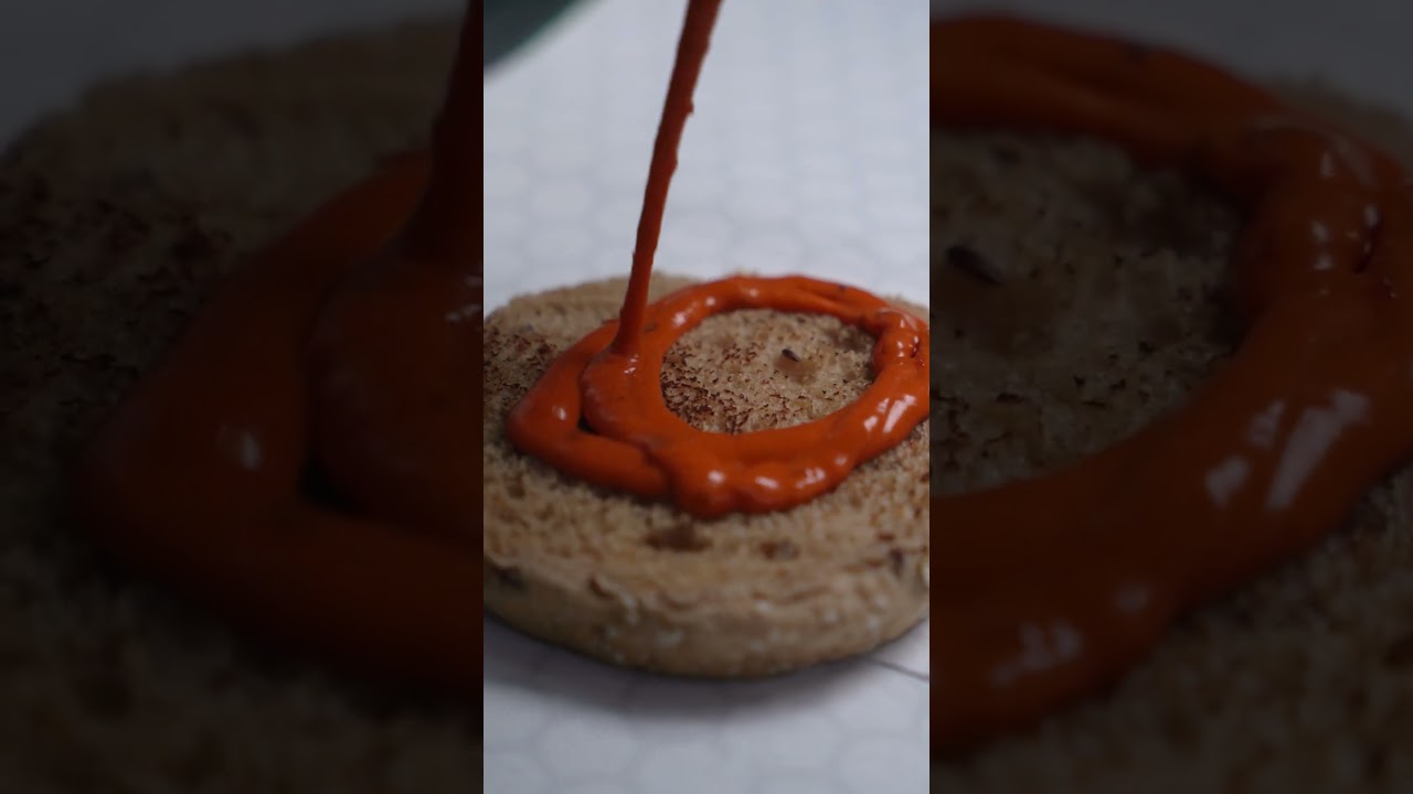 Calorieslab healthy food in Dubai Fresh meat, special sauce, and healthy oat bread